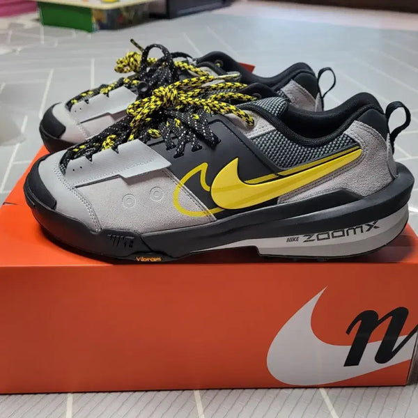 [BUNJANG] Nike Sacai Vaporwaffle SP Matte Silver / 나이키 사카이 제가마돔 SP 매트 실버 275 / (270)
