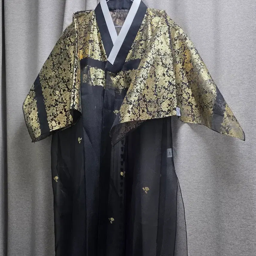 [BUNJANG] Geumbak Daho Hanbok / 꽃길걷는서울 금박 답호 한복