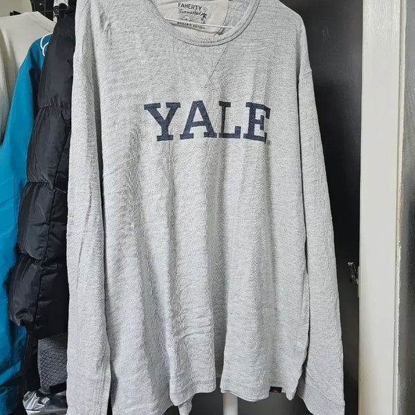 [BUNJANG] Peretti Yale Sweatshirt Grey / 페러티 예일 맨투맨 그레이