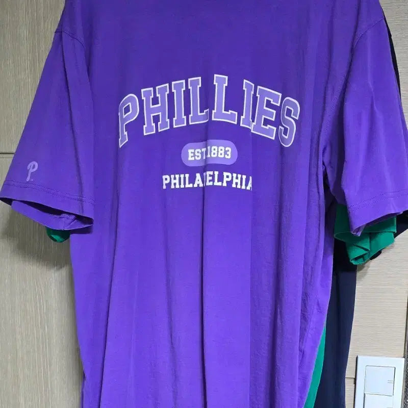 [BUNJANG] MLB Varsity T-Shirt (L) / MLB 바시티 티셔츠 (L)
