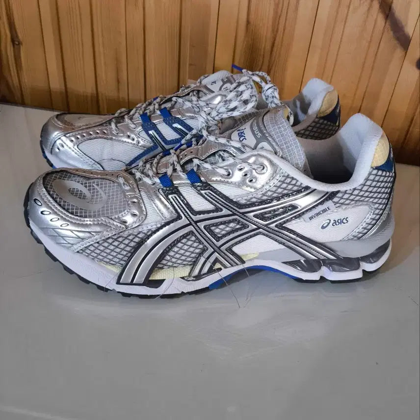 [BUNJANG] Invincible x ASICS Gel-Nimbus 10.1 Sneakers / 280mm 인빈서블 x 아식스 젤님버스 10.1 운동화