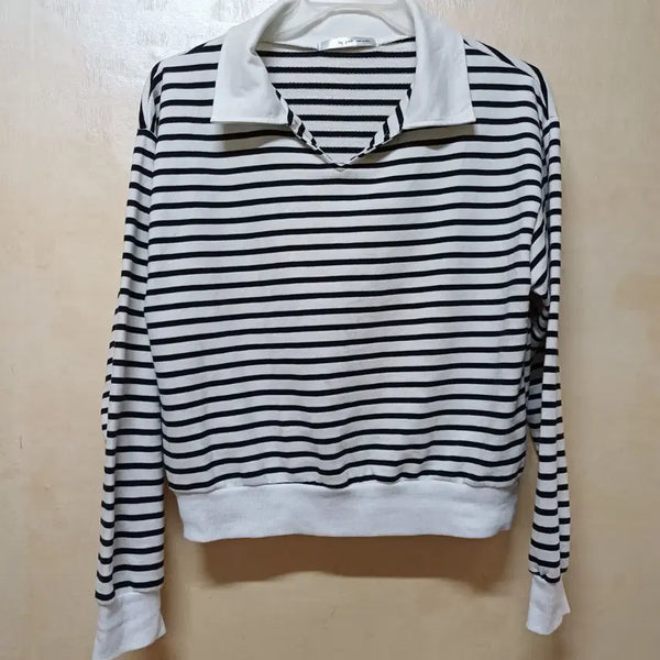 [BUNJANG] Striped Collar Sweatshirt / 스트라이프 카라 맨투맨