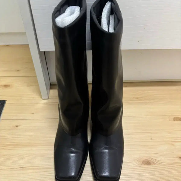 [BUNJANG] Clossudio Mauro Shirring Middle Boots / 클로스튜디오 마우로 셔링 미들 부츠