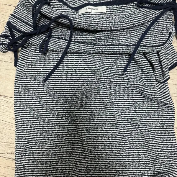 [BUNJANG] 8seconds Navy Off-Shoulder Top / 에잇세컨즈 네이비 오프숄더