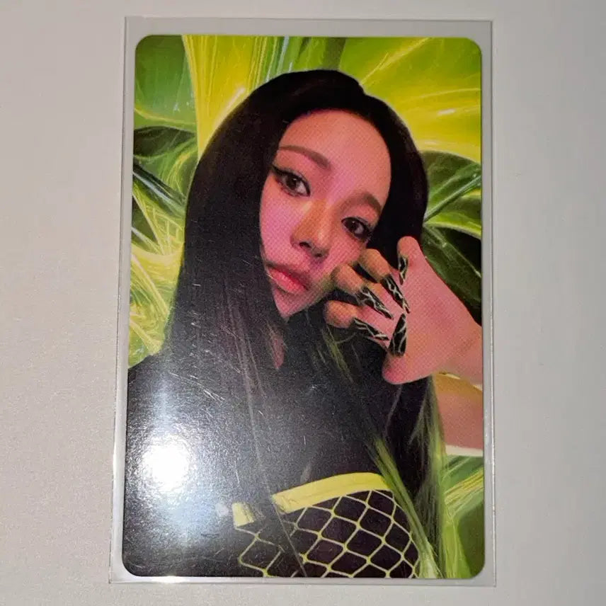 [BUNJANG] Aespa Popup POB Photocard - Karina Ver. / 에스파 팝업 5만원 특전 포토카드 - 카리나 ver.