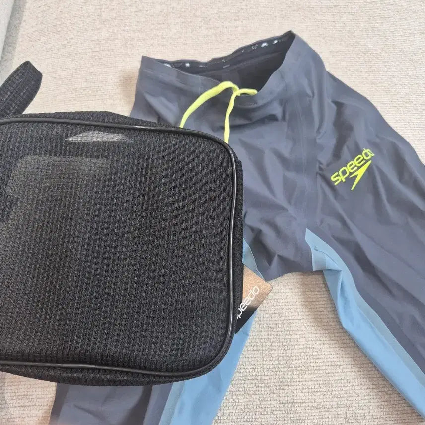 [BUNJANG] Speedo LZR Valor 2.0 Racing Swimsuit Size 22 / 스피도 시합복