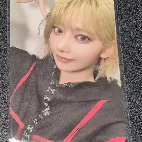 [BUNJANG] LE SSERAFIM Purest of Pure Lucky Draw Photocard (Sakura) / 르세라핌 퓨어플로우 gs25 럭드 포카 양도