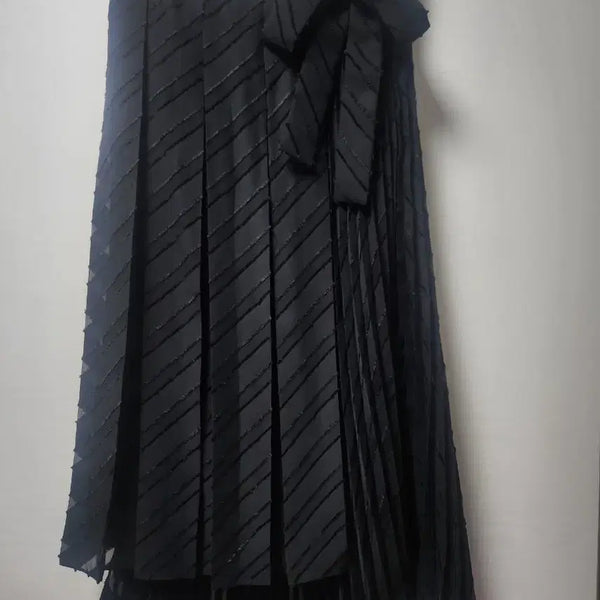 [BUNJANG] ORR Pleated Skirt with Ribbon Detail / ORR 랩스타일 플리츠 스커트 S