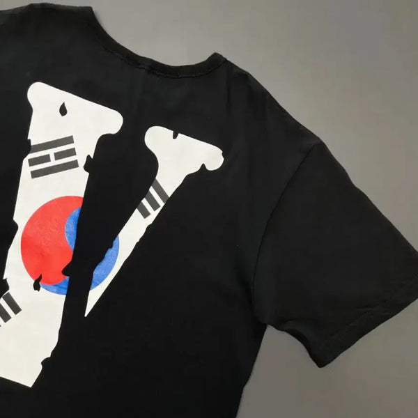 [BUNJANG] VLONE Black T-Shirt "Taeguk Logo" Made in USA / 브이론 태극로고 반팔 티셔츠 made in usa