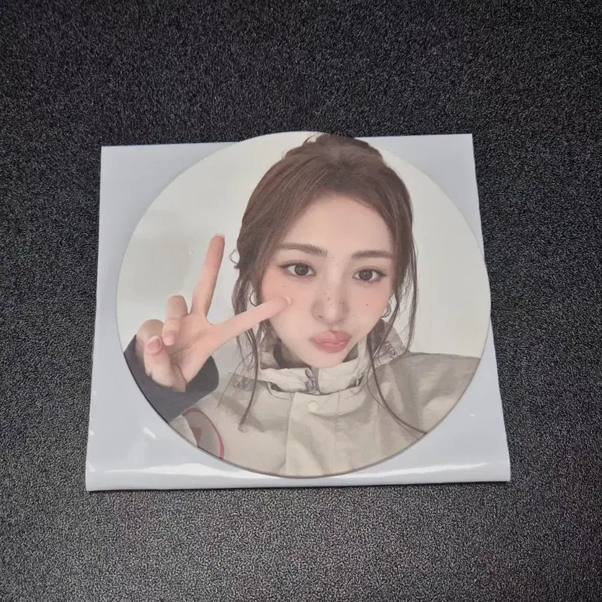[BUNJANG] LE SSERAFIM Pure Bloom O'sulloc Coaster / 르세라핌 퓨어플로우 오설록 코스터 양도