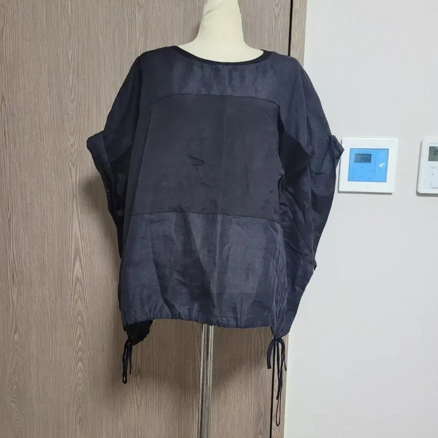 [BUNJANG] Bcoolsix Linen Blend Oversized Black Blouse / 비쿨식스  린넨혼용 오버핏 블라우스 검정