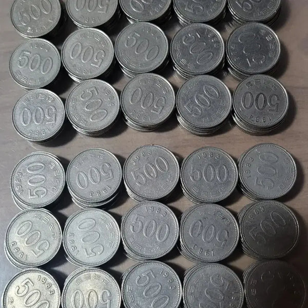 [BUNJANG] 1983 & 1984 500 Won Coin Bundle (150 pcs) / 동전 사용제 1983년 500원 1984년 500원 총 150개 일괄
