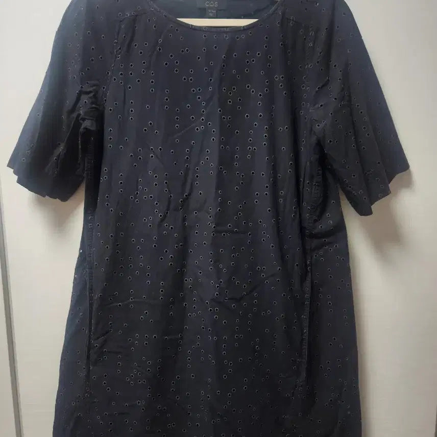 [BUNJANG] COS Perforated Cotton Dress 5-Sleeve / COS 펀칭 원피스 34