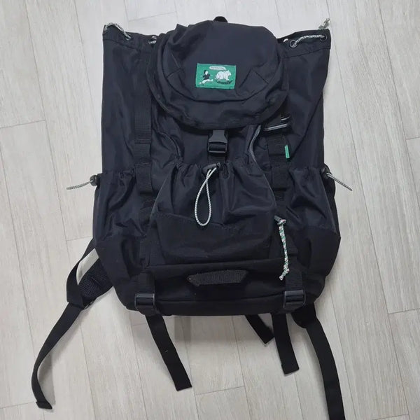 [BUNJANG] Parity Multi Pocket Rucksack Mini / 패리티 멀티 포켓 럭색 미니
