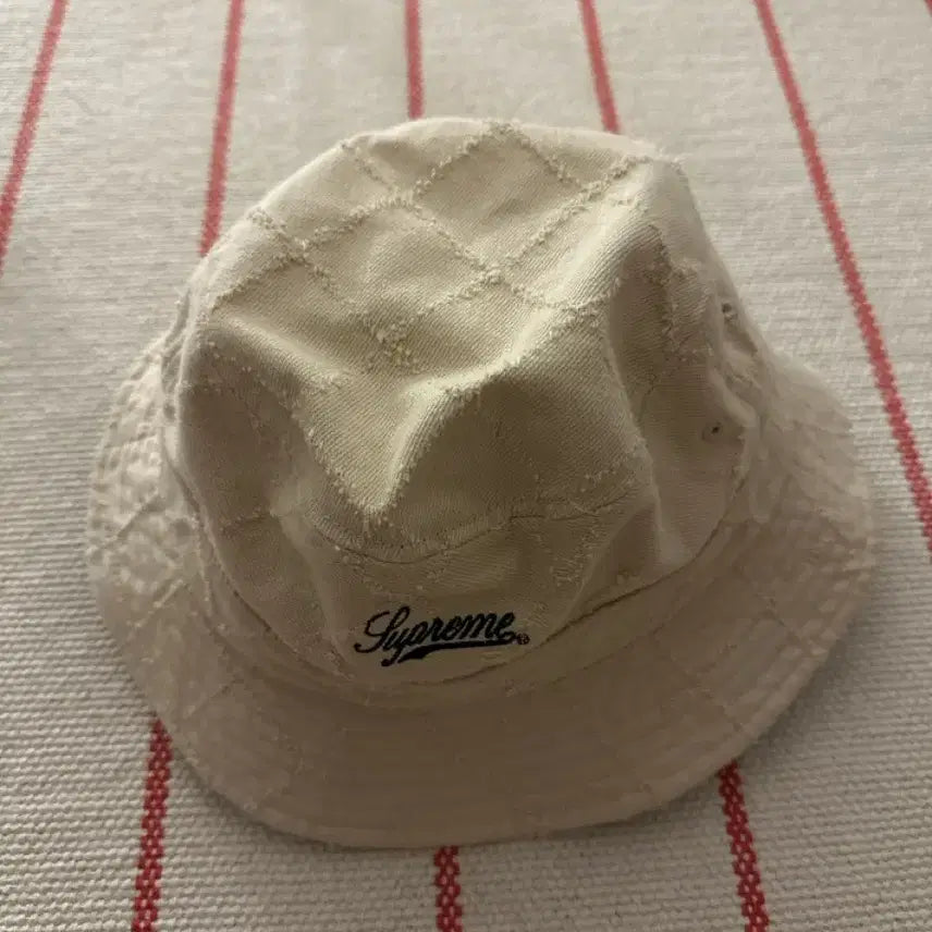 [BUNJANG] Supreme Bucket Hat M-L / 슈프림 버킷햇 M-L