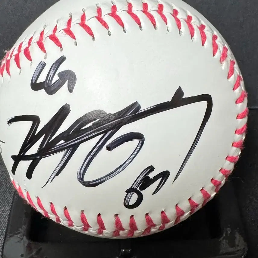 [BUNJANG] LG Twins Kim Young-woo Signed Baseball / 엘지 트윈스 김영우 친필 싸인볼