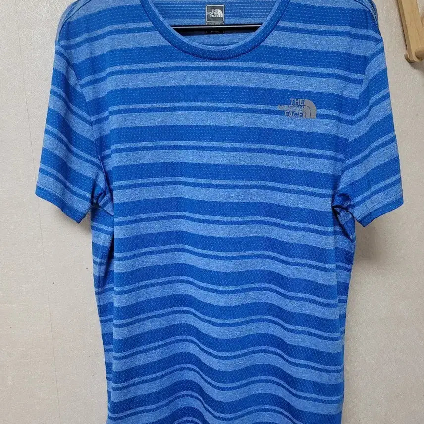 [BUNJANG] The North Face Men's Functional T-Shirt Blue M/95 / 노스페이스 남성 기능성 반팔티 M/95 블루