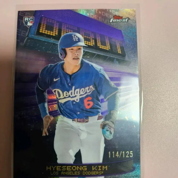 [BUNJANG] Kim Hye-seong 2025 Finest Debut Purple Refractor /125 / 김혜성 125장 한정 2025 Finest Debut 퍼플 리플렉터