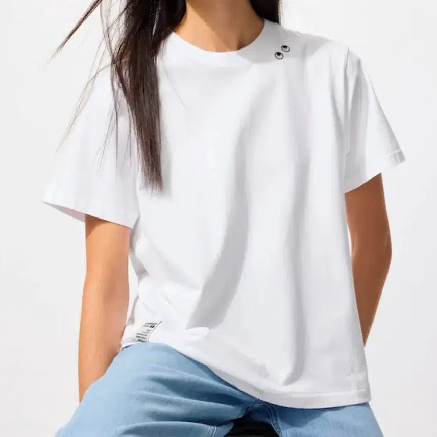 [BUNJANG] Anya Hindmarch x Uniqlo T1BOXY White Cotton T-Shirt (Size S) / 안야 힌드마치 X 유니클로 T1BOXY 화이트 S 반팔 티셔츠 면100%