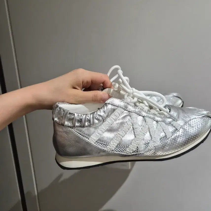 [BUNJANG] S Commaboni Sneakers Silver / 새상품 슈콤마보니 스니커즈 실버