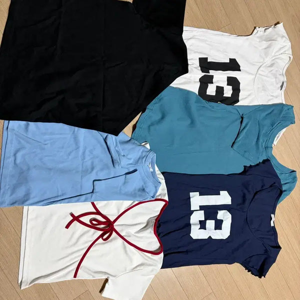 [BUNJANG] Assorted Short Sleeve T-Shirts Bundle (5 pcs) / 다수 반팔 티셔츠 묶음 흰색/네이비/블랙/블루/베이지다해서15000