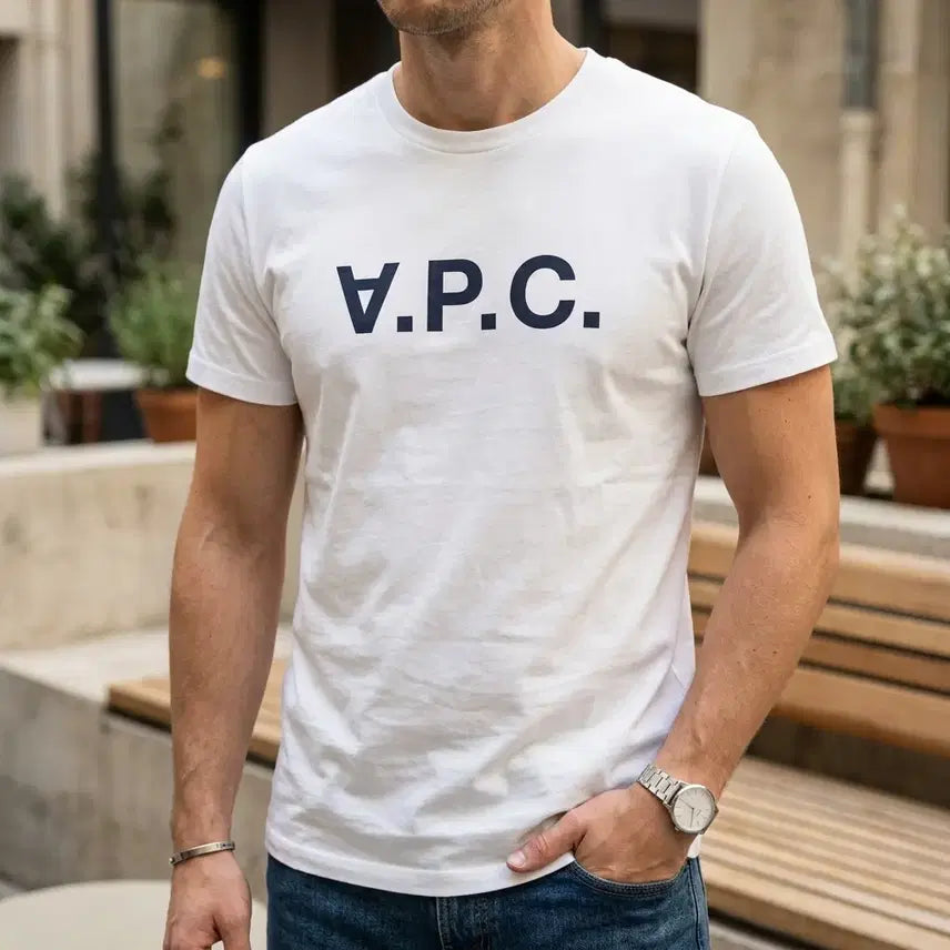 [BUNJANG] A.P.C. V.P.C. Logo Short Sleeve T-Shirt White / 아페쎄 V.P.C. 로고 반팔 티셔츠 화이트 95
