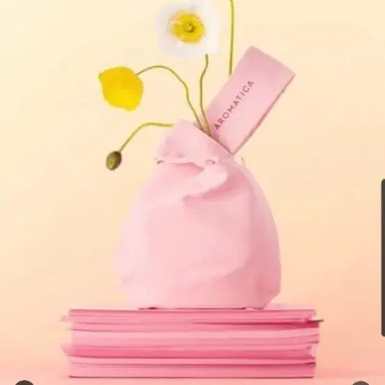 [BUNJANG] Aromatica Knot Pouch / 미개봉 새제품) 아로마티카 매듭 파우치