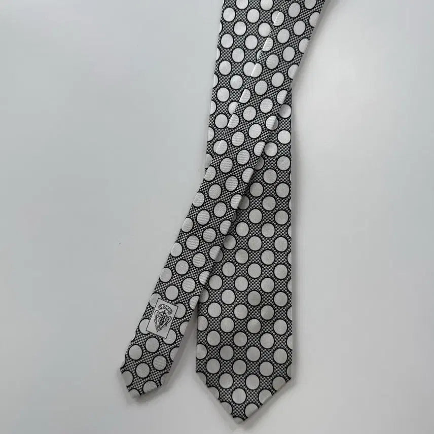 [BUNJANG] Gucci 8.3cm 100% Silk Necktie / 구찌(GUCCI)  명품 정품 넥타이 8.3cm
