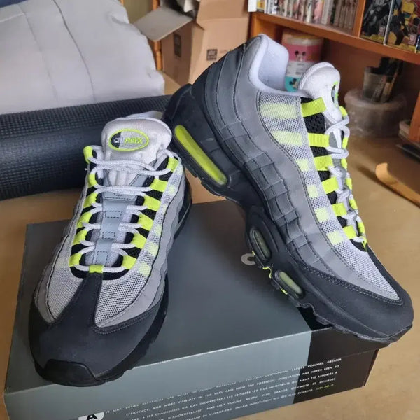 [BUNJANG] Nike Air Max 95 OG Neon (285mm) / 나이키 에어맥스 95 neon OG - 285mm
