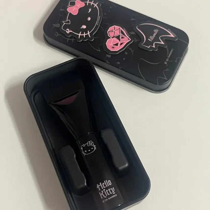 [BUNJANG] Fillimilli x Hello Kitty Devil Brush / 필리밀리 헬로키티 악마 브러쉬