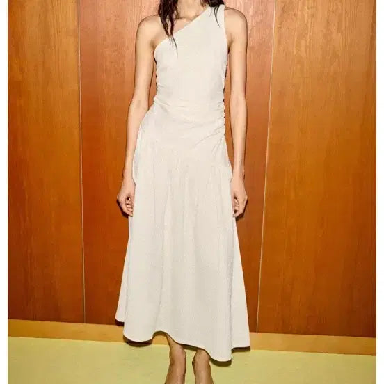 [BUNJANG] ZARA One-Shoulder Textured Vacation Dress / 자라 원숄더 휴가 원피스