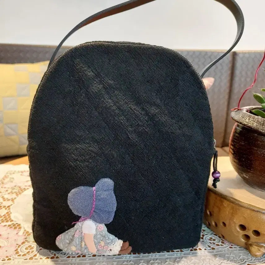 [BUNJANG] Black Quilted Tote Bag / 검정색 퀼팅토드백