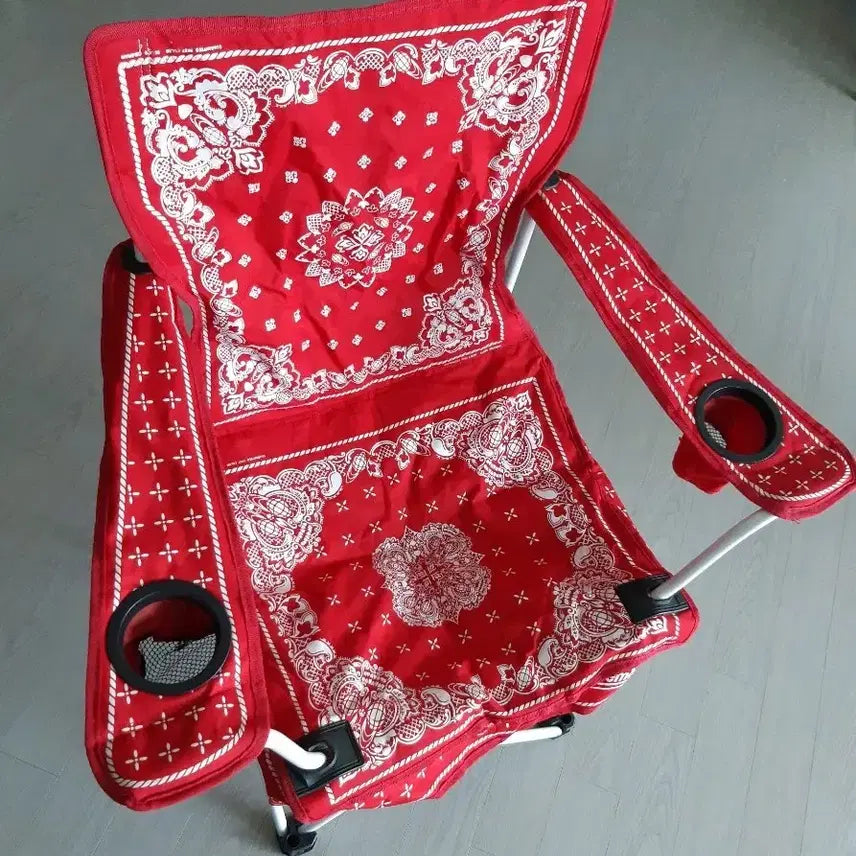 [BUNJANG] BEAMS x Coleman Bandana Red Armchair / BEAMS 빔즈 X 콜맨 반다나 레드 암체어