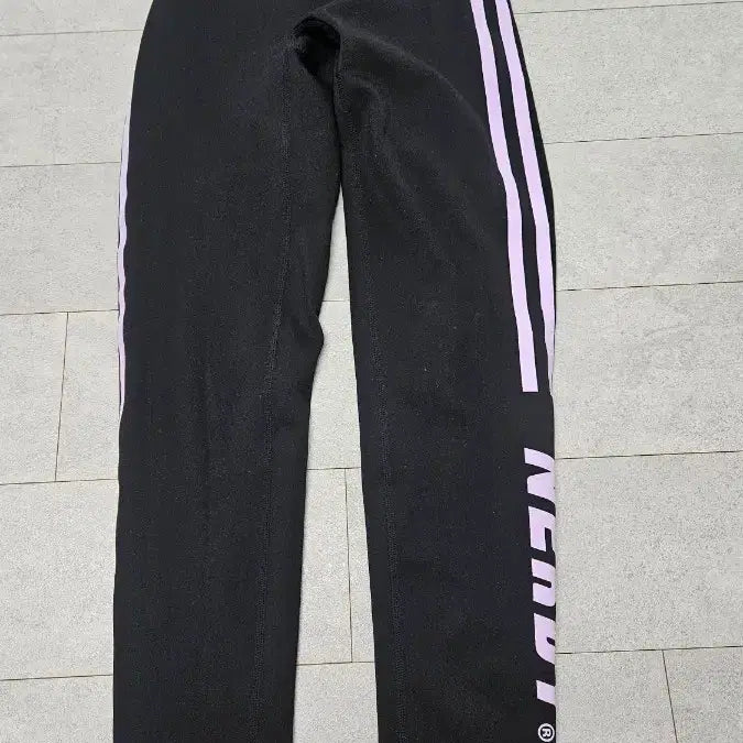 [BUNJANG] Nerdy Leggings XS / 널디 레깅스 XS