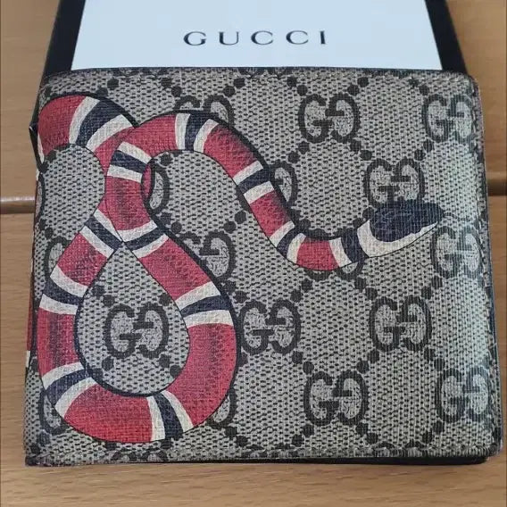 [BUNJANG] Gucci Snake Bifold Wallet / 구찌 스네이크 반지갑/지갑 정품A급(감정O)