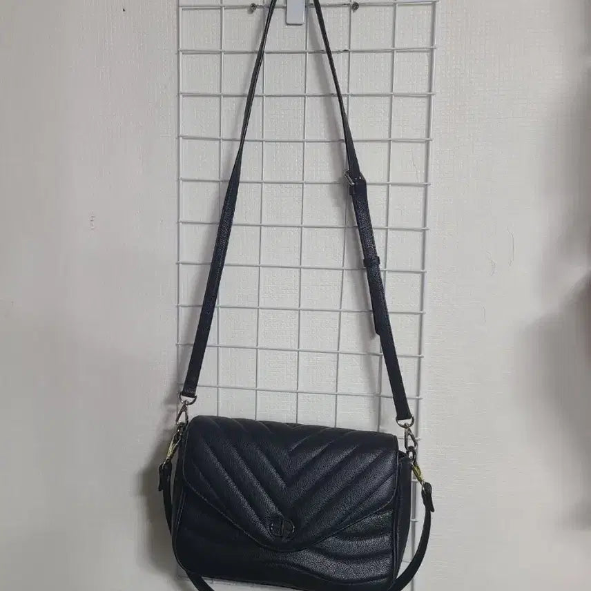 [BUNJANG] Esquire Leather Shoulder Bag / 에스콰이어 가방