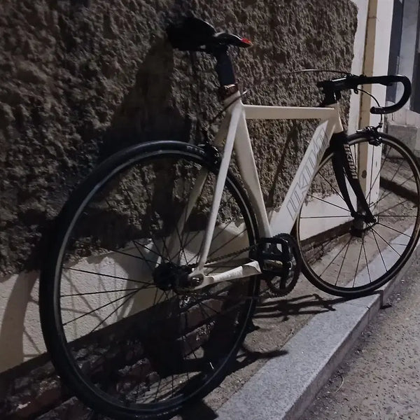 [BUNJANG] Unknown Lab 2 Carbon Wheelset Bicycle (Size M) / 언노운 랩2 판/대 (카본휠셋 선호)