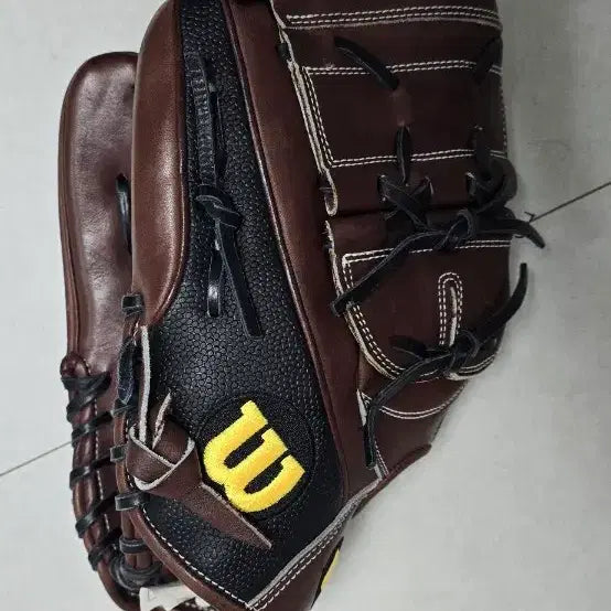 [BUNJANG] Wilson A2000 Super Skin 12-Inch Left-Handed Baseball Glove / 프리미엄 길각 깨끗 좌투용 윌슨 A2000 SUPER SKIN 12인치
