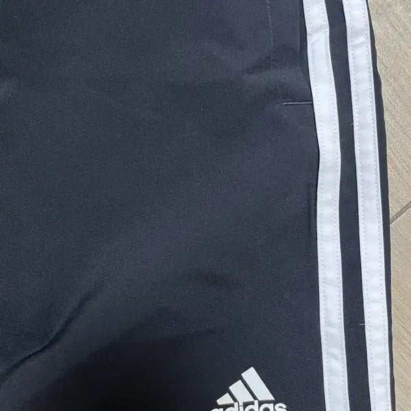 [BUNJANG] Adidas Shorts / 아디다스 반바지