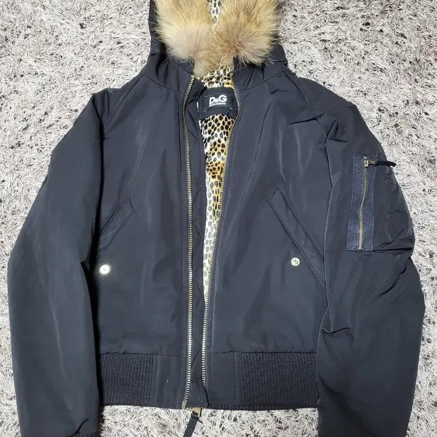 [BUNJANG] Dolce & Gabbana Black Raccoon Fur Hooded Bomber Jacket / D&G 돌체앤가바나 블랙 라쿤퍼 후드 봄버자켓