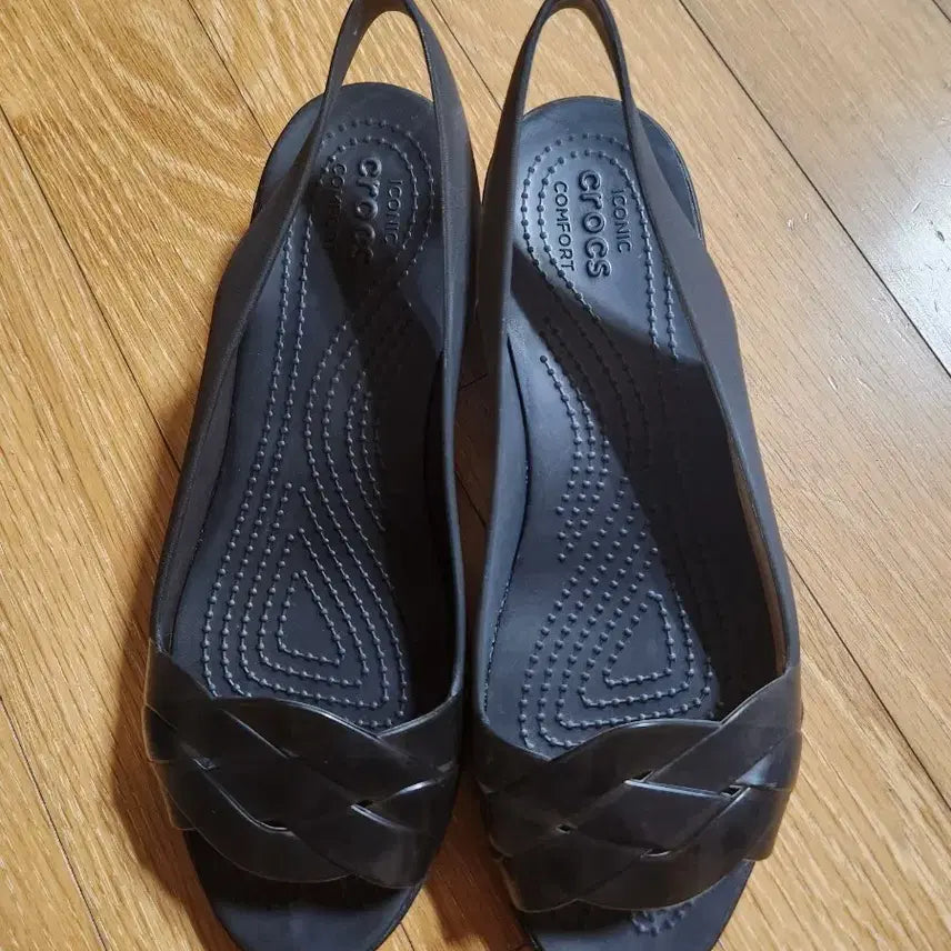 [BUNJANG] Crocs Isabella Sandals (W8) / 크록스 이사벨라 W8