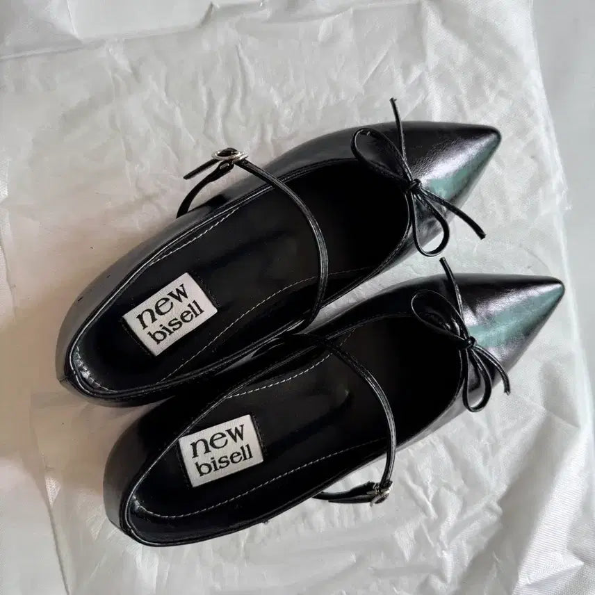 [BUNJANG] Black Stiletto Flat Shoes / (230) 블랙 스틸레토 플랫슈즈