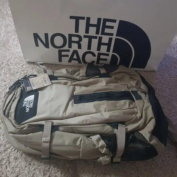 [BUNJANG] The North Face Hot Shot Backpack Beige / 노스페이스   핫삿  베이지(새상품)