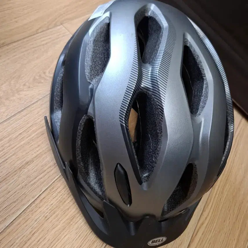 [BUNJANG] Bell Maverick Adult Bicycle Helmet / 유명 자전거 헬멧 브랜드인 벨(Bell)의 매버릭(Maverick) 모델