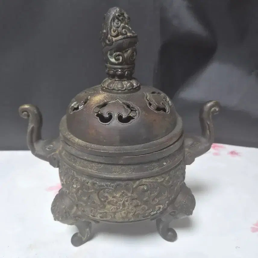 [BUNJANG] Qianlong Period Solid Bronze Censer with Animal Head Handles / 건륭 시대 순 청동 향로, 동물 머리 손잡이 포함
