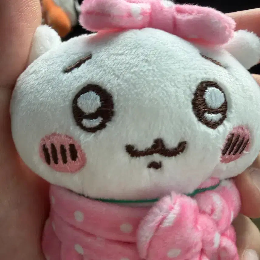 [BUNJANG] Chiikawa Bathrobe Charm Pink / 치이카와 목욕가운 핑크 키링