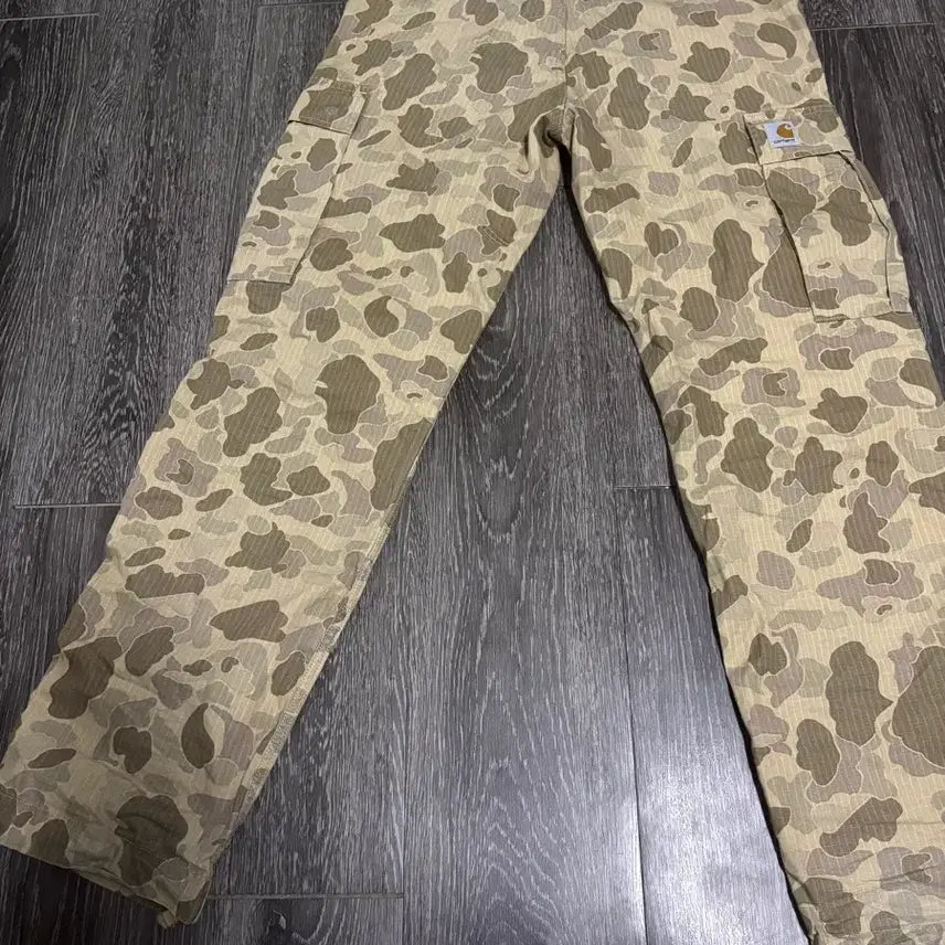 [BUNJANG] Carhartt Camo Cargo Pants / 칼하트 카모 카고 팬츠