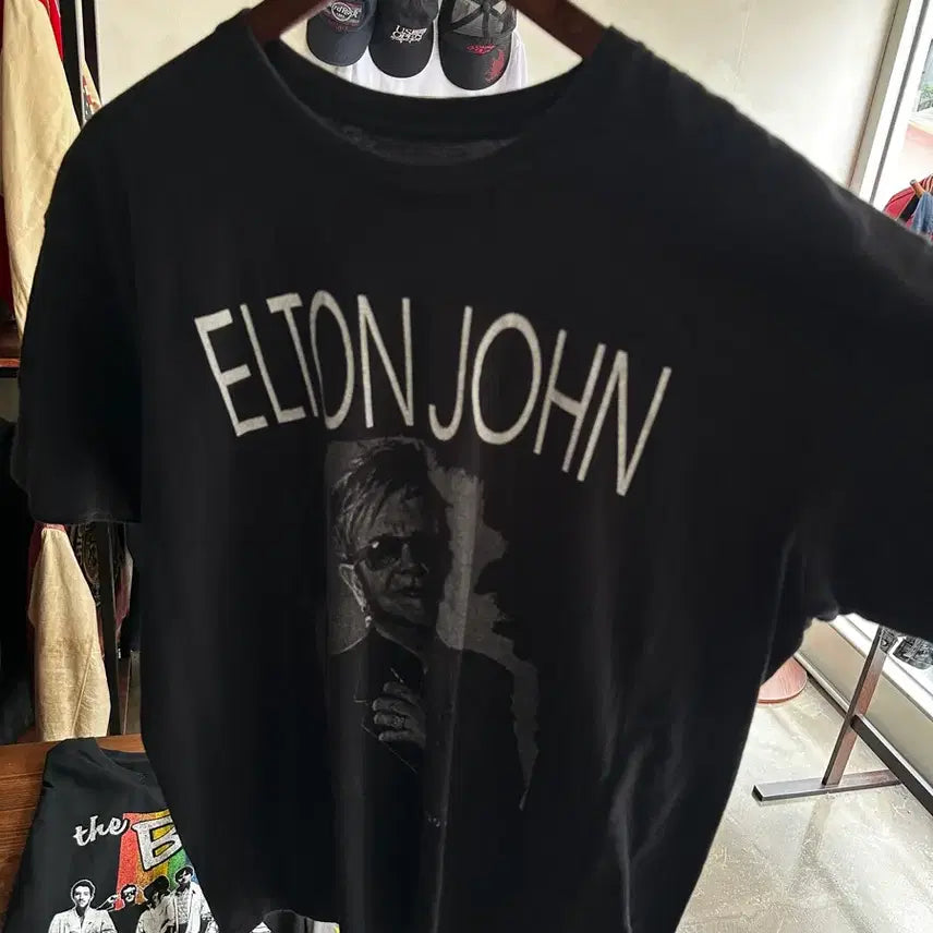 [BUNJANG] Elton John Tour Band T-Shirt / Elton John Tour T-Shirt
