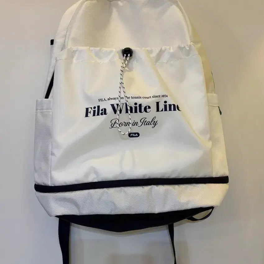 [BUNJANG] Fila White Line Backpack / 휠라 화이트 라인 백팩(가로34 세로44cm)