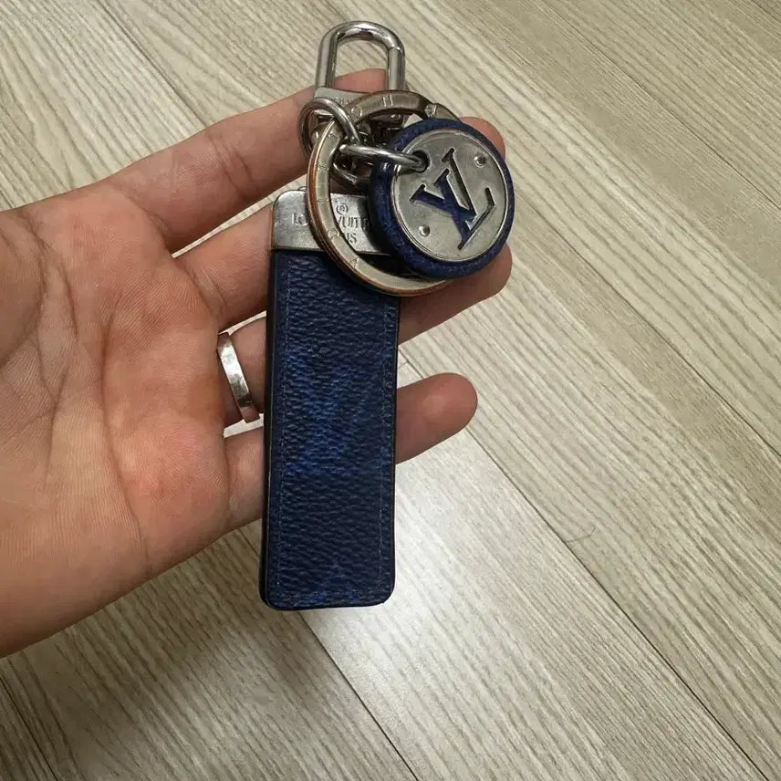 [BUNJANG] Louis Vuitton LV Neo Eclipse Keyring / [OS/당일배송] 루이비통 lv 네오 이클립스 키링